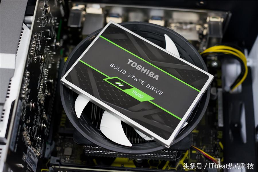 来一个全新选择东芝首款64层3DNANDSSD——TR200全网首测