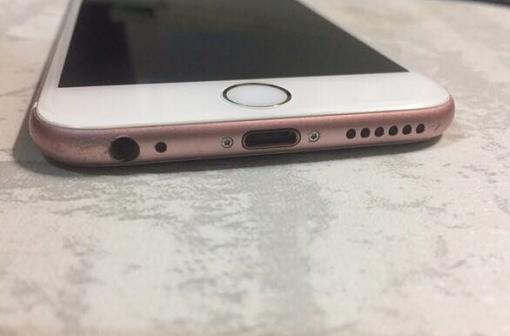 网友五百块买苹果8,一千多买二手iphone6s翻新机