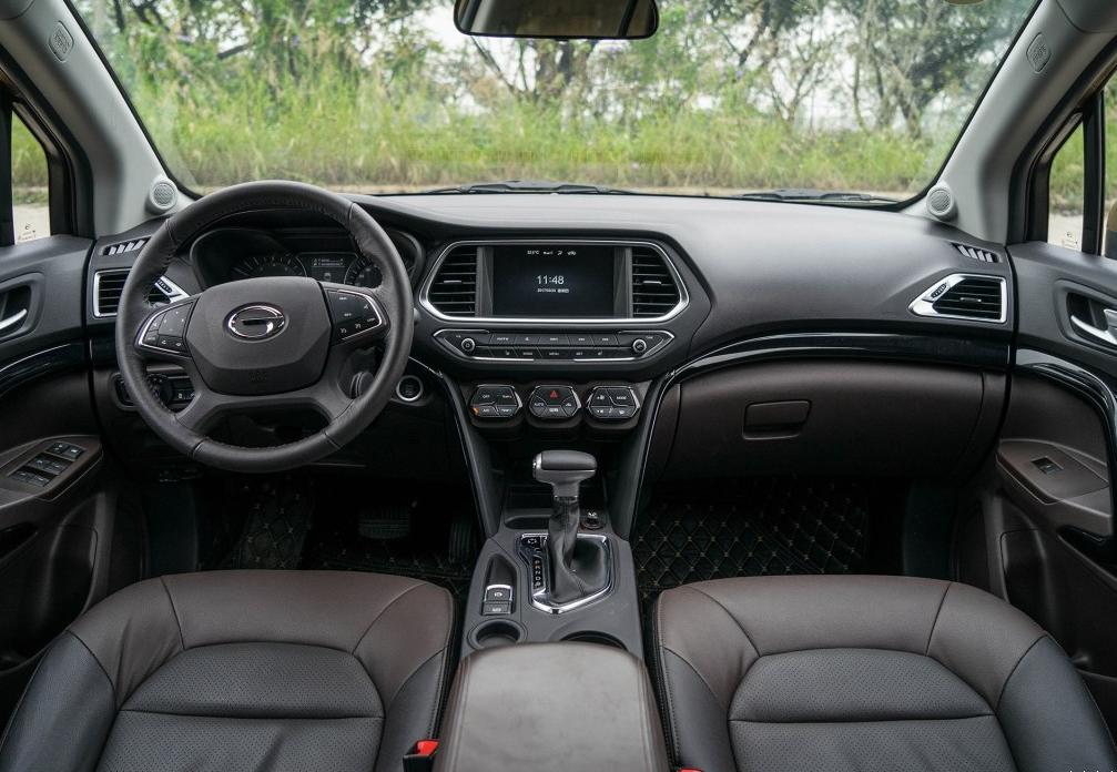 2018款广汽传祺gs4图片,2017款传祺gs4豪华智联版长宽高