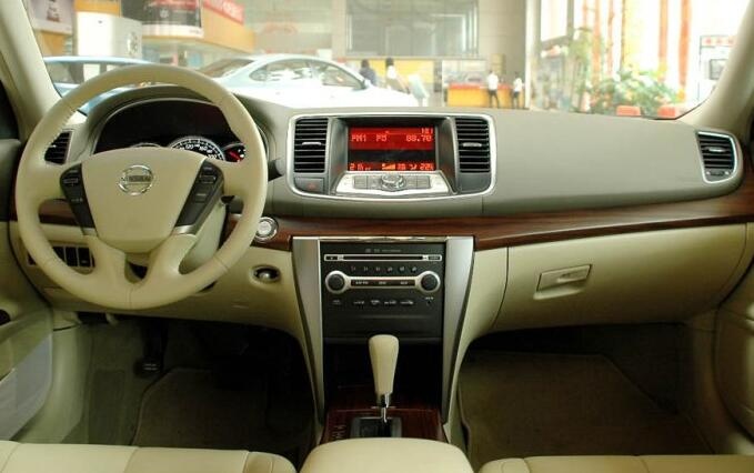 谈车日记,试驾新款日产天籁