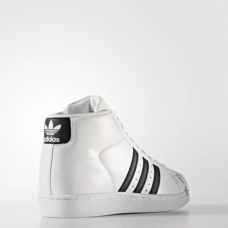 余文乐吴亦凡上脚的经典贝壳头学生的代表青春还记得吗