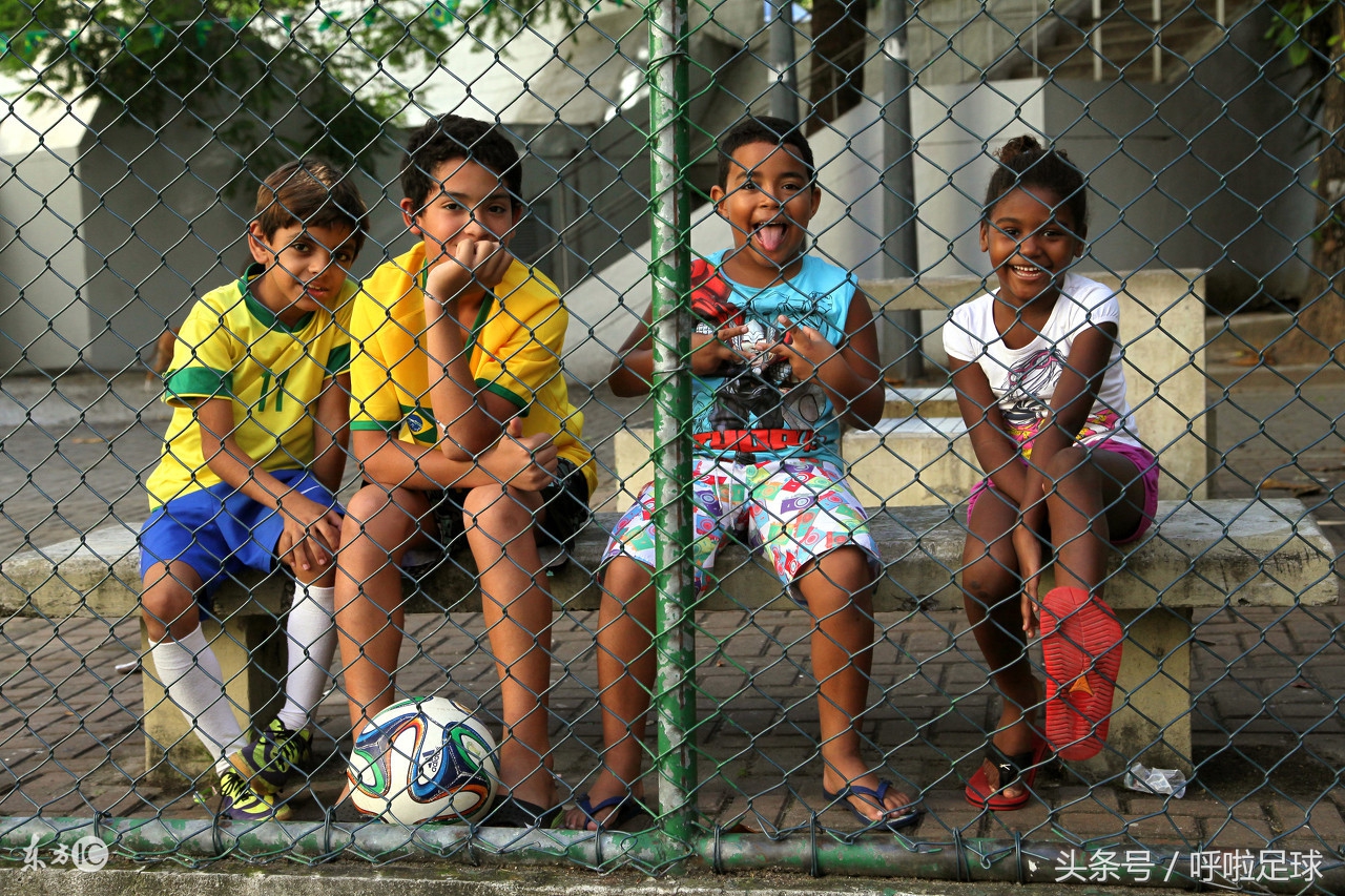 贝利大罗小罗2014世界杯7比1,足球史上十大巨星贝利