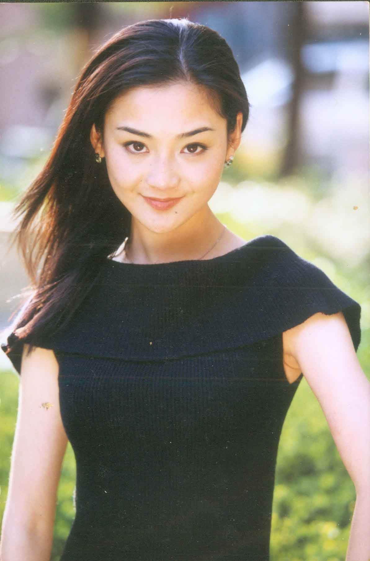 13岁红遍全国，人称“小林青霞”，演技不输关晓彤，如今无人识！