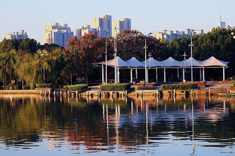 去东湖逛一圈,夏天去东湖哪个景区好玩