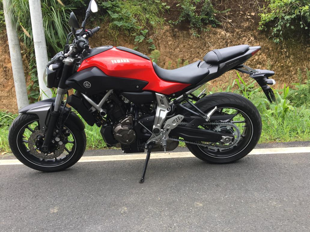 雅马哈mt-10,yamahamt-05