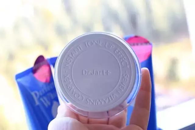 老国货经典素颜霜,曾白保湿素颜霜