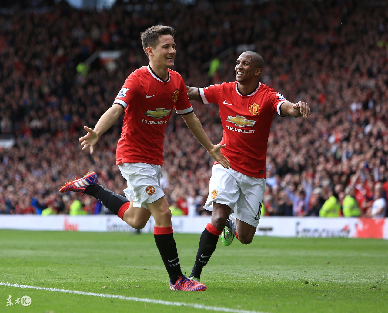 穆里尼奥的庆祝动作,穆里尼奥犀利眼神