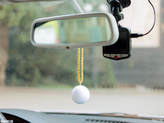 两万块钱能买到几年的高尔夫,两万多块钱买个二手车