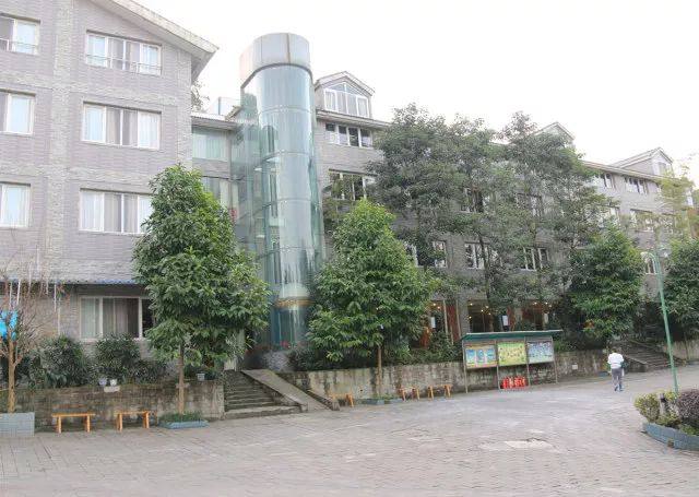 去重庆的第一件事,去重庆第一件事存放行李