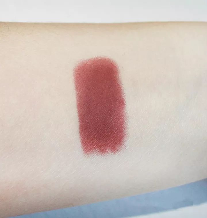 今年秋冬最显白的口红种草必备,秋冬显白口红色号推荐