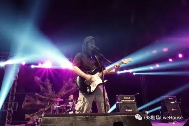 中国摇滚榜前线预告！798剧场11月4日即将摇动京城！大咖来袭！