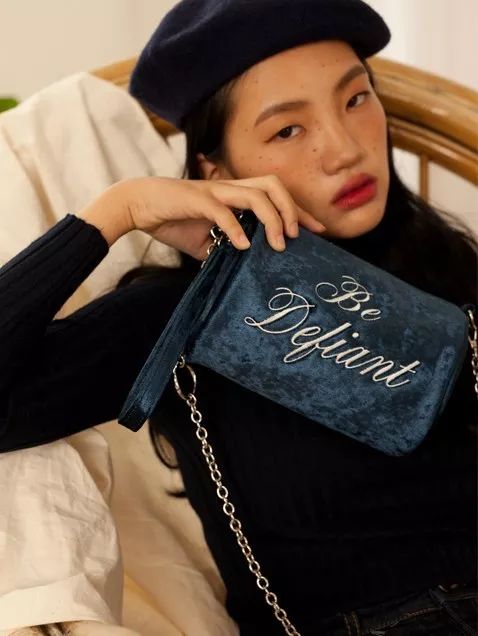 20左右小众高颜值包包,小众品牌包包斜挎包