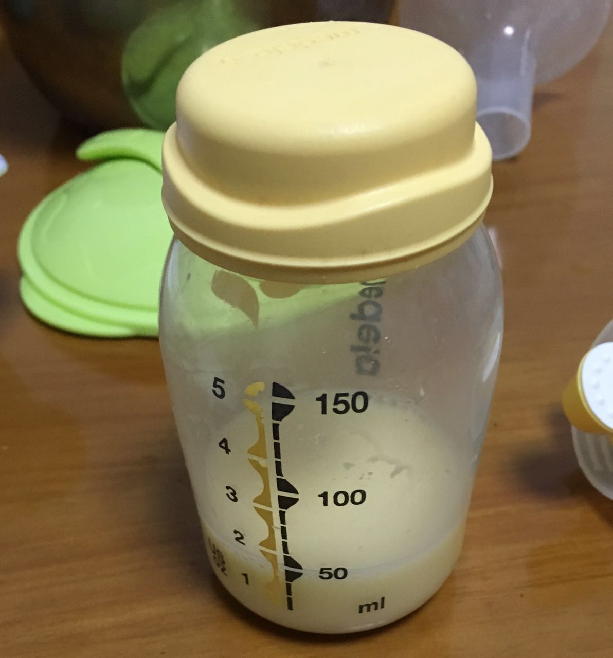 母乳喂养需要每天通乳,为了母乳喂养宝宝饿瘦了