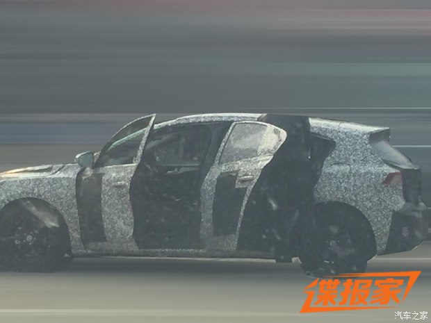 国产全新福克斯谍照/丰田CH-R赛车亮相/广汽讴歌TLX-L亮相