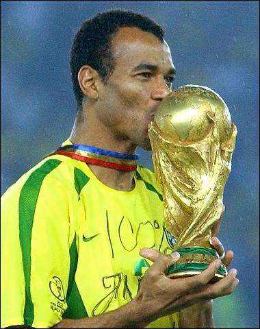 巴西后卫卡福集锦,巴西边后卫桑托斯