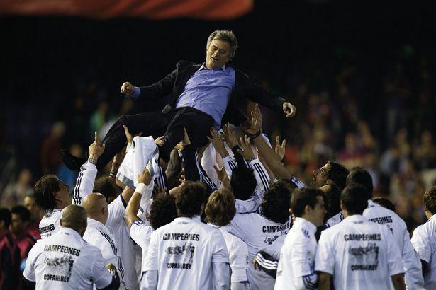 穆里尼奥希望皇马夺冠,穆里尼奥为罗马取得荣誉