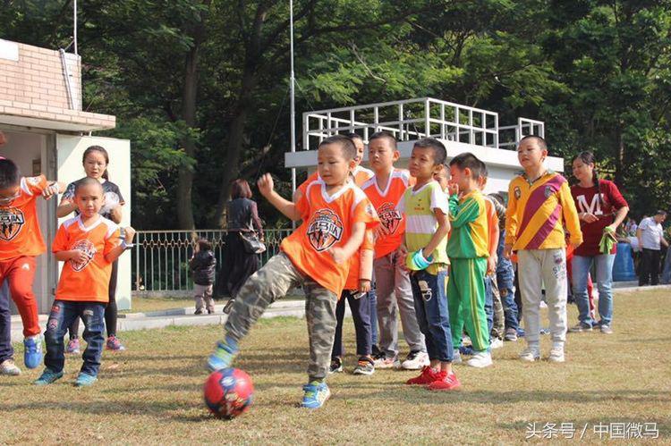 雄鹰少儿足球,雄鹰足球小将