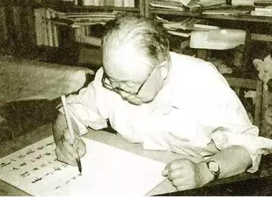 启功自作诗,启功先生自作诗全文