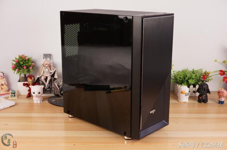 200多的产品，铝面板+钢化玻璃，月光宝盒破晓机箱很不错