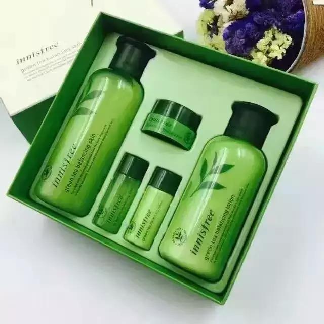 混油皮秋冬控油保湿水乳推荐测评,油皮痘肌适合的秋冬平价水乳