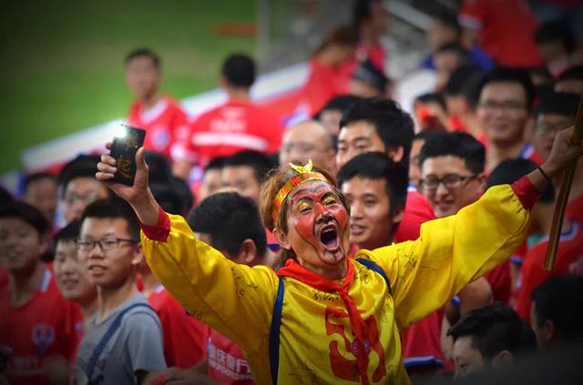 重庆力帆张外龙成绩,重庆力帆惊天逆转