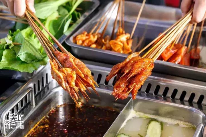 成都串串界的“龙头老大”—可以撸到嗨的串串来天津奥城啦！