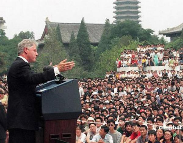 里根和克林顿合影,里根访问北京视频