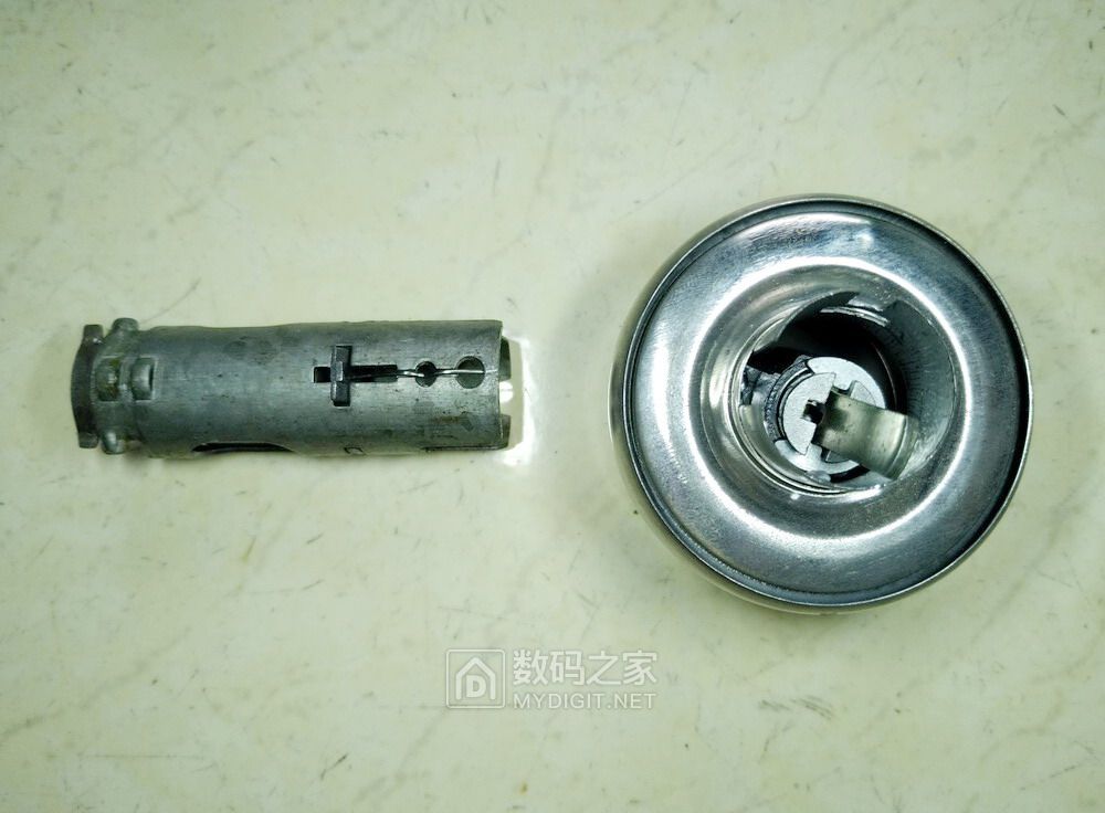 球形锁坏了怎么从木门上拆下来,室内门球形锁怎么拆