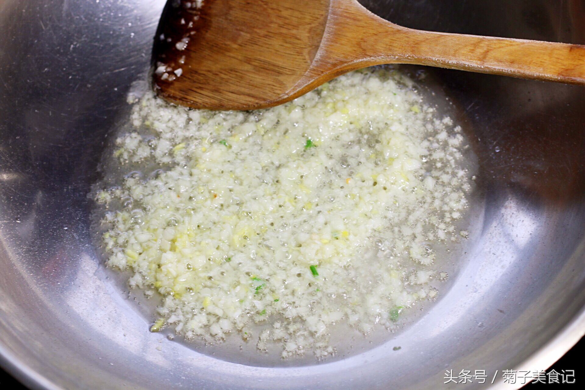 蒜蓉粉丝蒸扇贝的做法步骤窍门,粉丝蒜蓉扇贝鲍鱼蒸几分钟