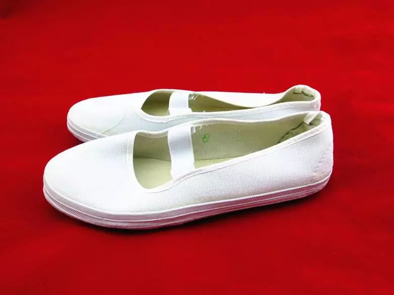 时常有那么几次，我们买的不是物品，而是生活