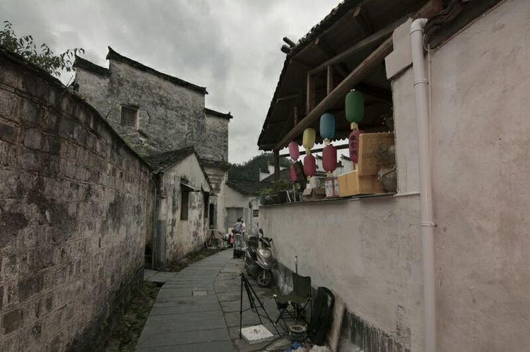 西递附近最著名的景点,西递村美丽的风景