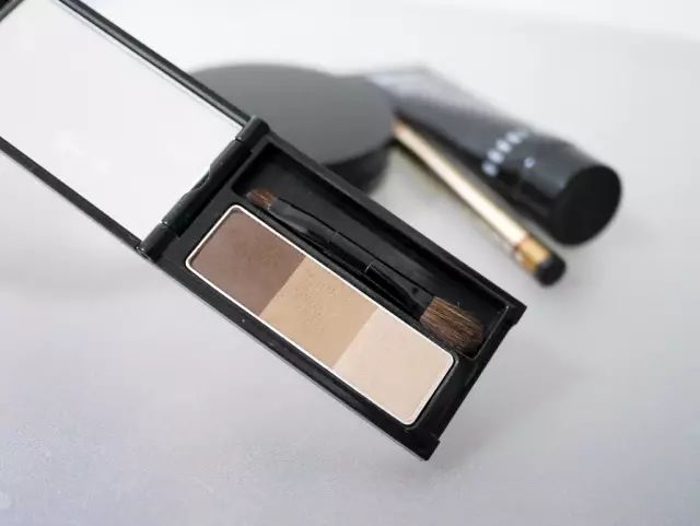 不经常化妆的人该买什么粉底,零化妆基础用什么化妆品