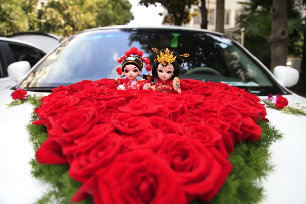 为什么新郎官的车迟迟不到？邯郸婚车租赁公司靠谱吗？如何选婚车