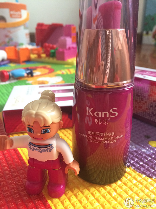 韩束巨补水套装测评,韩束净透淡斑焕白礼盒五件套