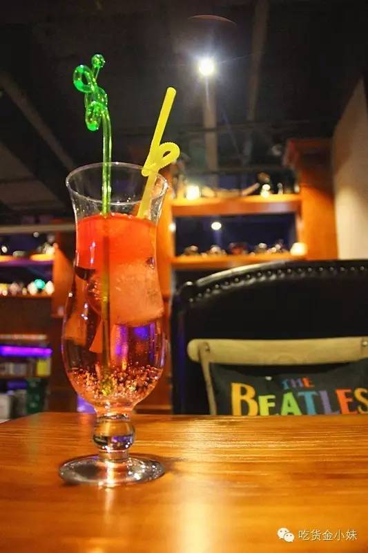 纸牌屋烤肋排店真实地址,纸牌屋烤肋排画面