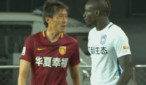 2017年中国足球赛场20大罚单，原因五花八门女足也*力暴**！