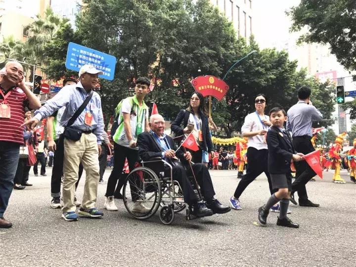 来自世界各地的近千名番禺乡亲代表共聚首,见证番禺大变化!