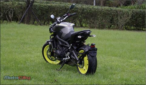 雅马哈扭力大师,雅马哈mt-09试驾