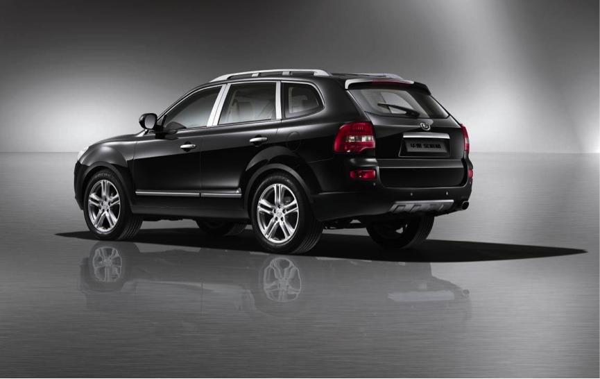 新出的一款车长得像保时捷,像保时捷又像宾利的车