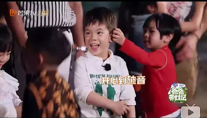 max和嗯哼片段,max和嗯哼哭