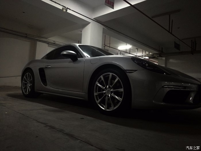 地下车库偷保时捷是哪个电影,718caymangts银色