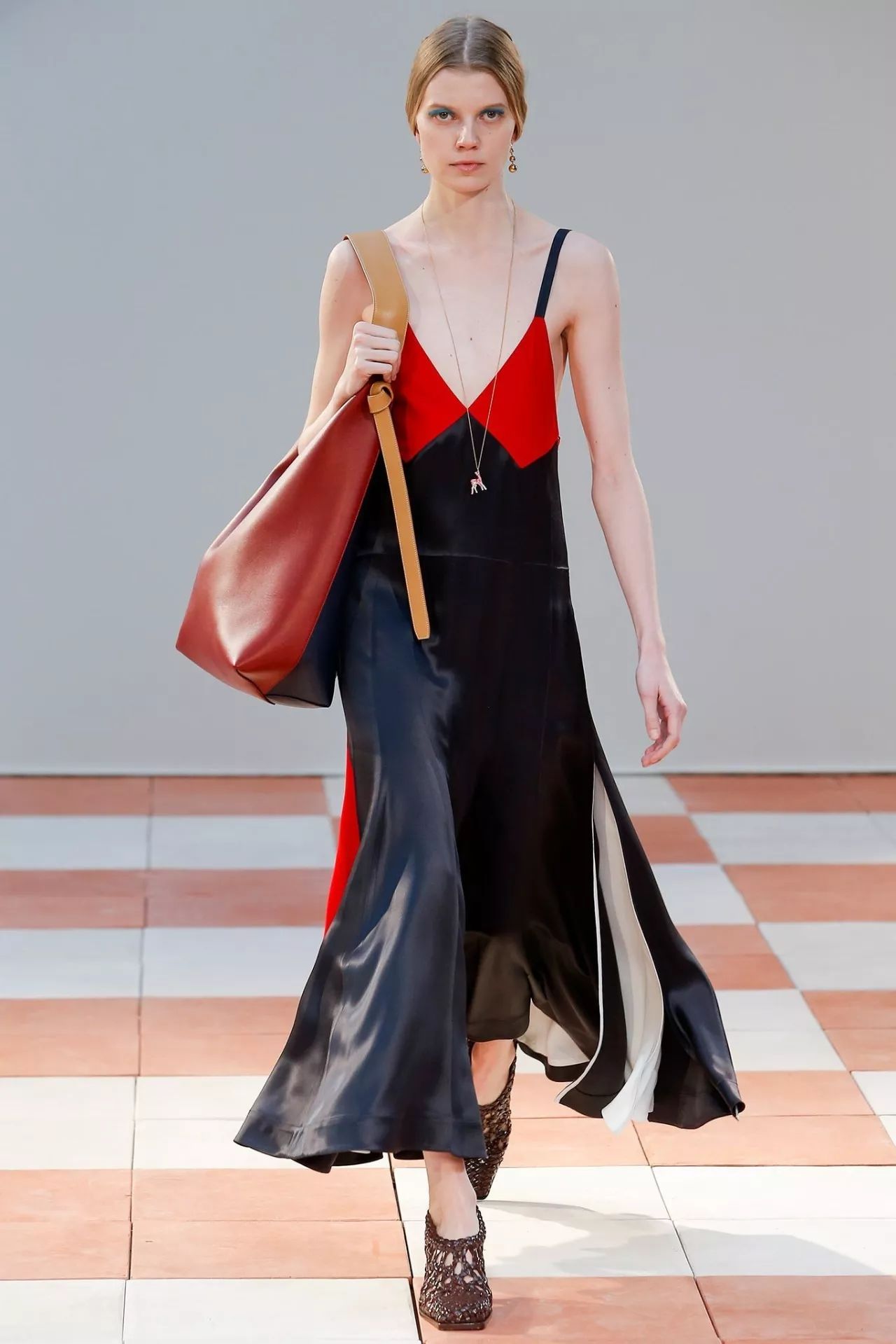 月入1w买20w的车,月薪5000的我是怎么存钱买房的