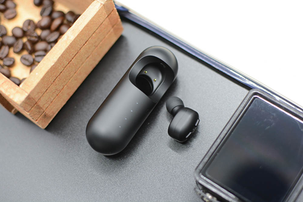 仅有指头大小i!QCY超迷你蓝牙耳机QCYmini1评测