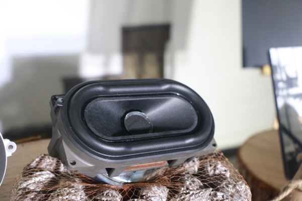 小钢炮第四代测评,真力8331评测