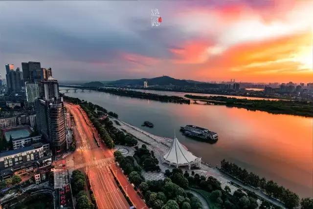 北京到香港高铁深度体验,北京到香港高铁什么时候开通