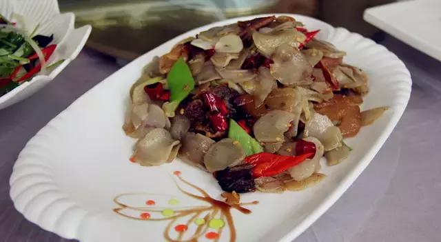 板栗树林旅游攻略,陕西板栗之乡风景图