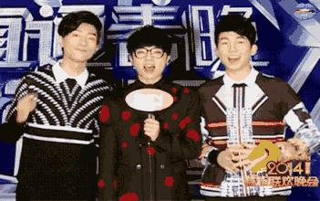 谭维维第一次参加选秀节目,谭维维新闻联播