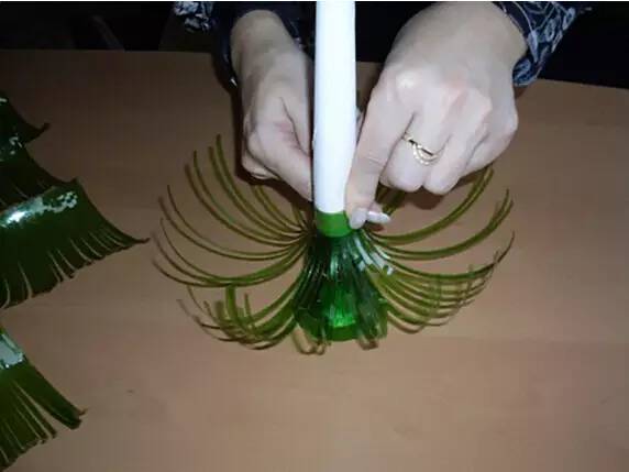 矿泉水瓶手工幼儿园视频,幼儿园手工制作矿泉水瓶飞机