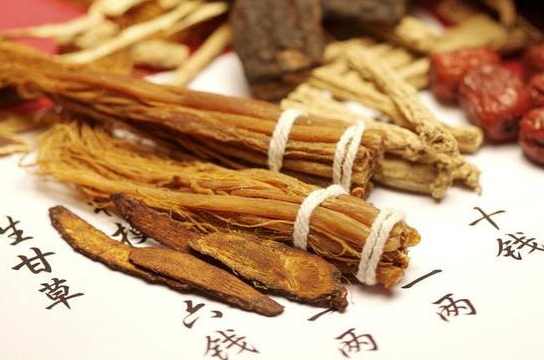 从中医角度分析抑郁症的病因,抑郁症中医疗法讲解