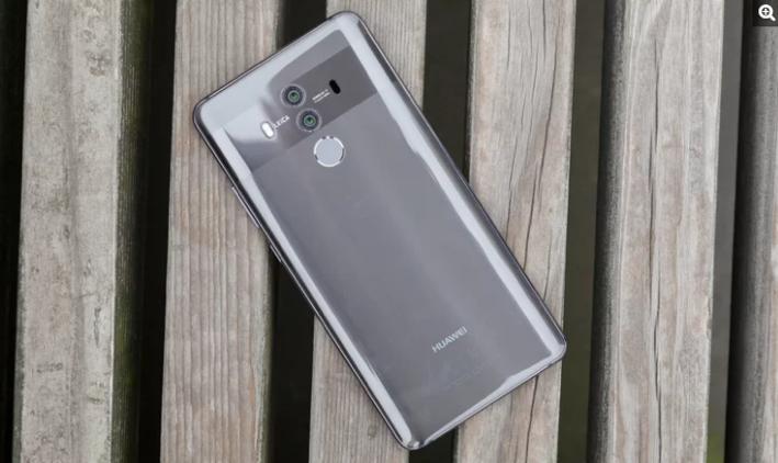 外媒评价华为mate60pro遥遥领先,mate10pro参数测评